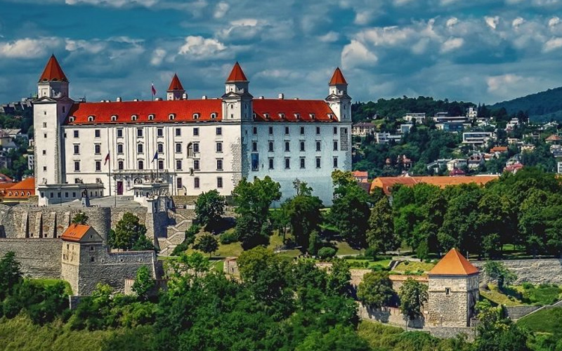 BRATYSŁAWA / BUDAPESZT/ SZENTENDRE / MISZKOLC TAPOLCA / TOKAJ